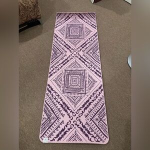 Gaiam Pink & Purple Geometric Yoga Mat